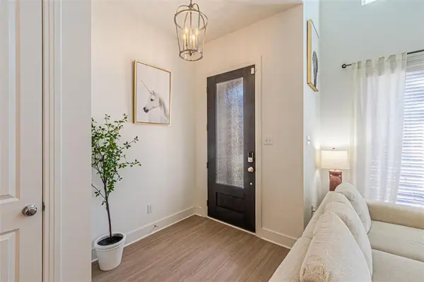 8148 Legacy Oak Drive, Mckinney, TX 75071