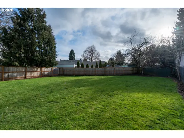 172 NORMAN AVE, Eugene, OR 97404
