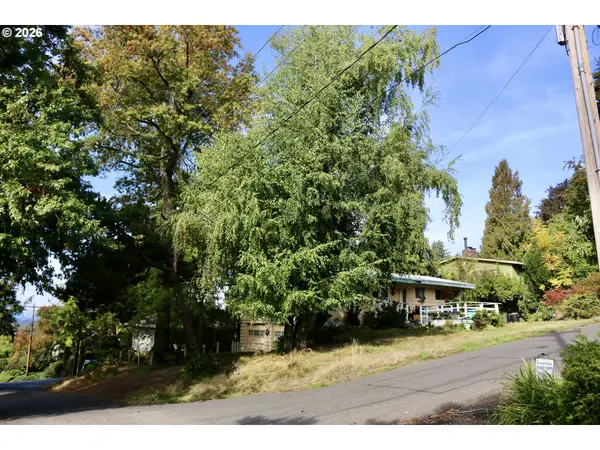 7137 SW 32ND AVE, Portland, OR 97219