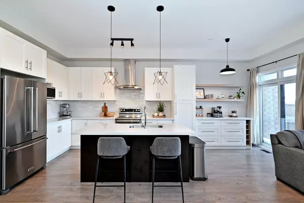 Aurora, ON L4G 2C9,98 Elyse CT