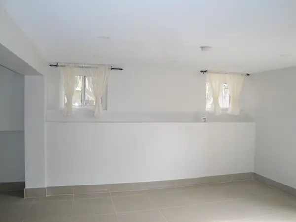 388 Centre ST N ##B2, Vaughan, ON L4J 1G8