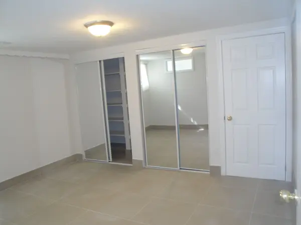 388 Centre ST N ##B2, Vaughan, ON L4J 1G8