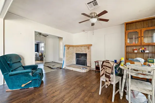 712 Vernon Street, Rockdale, TX 76567