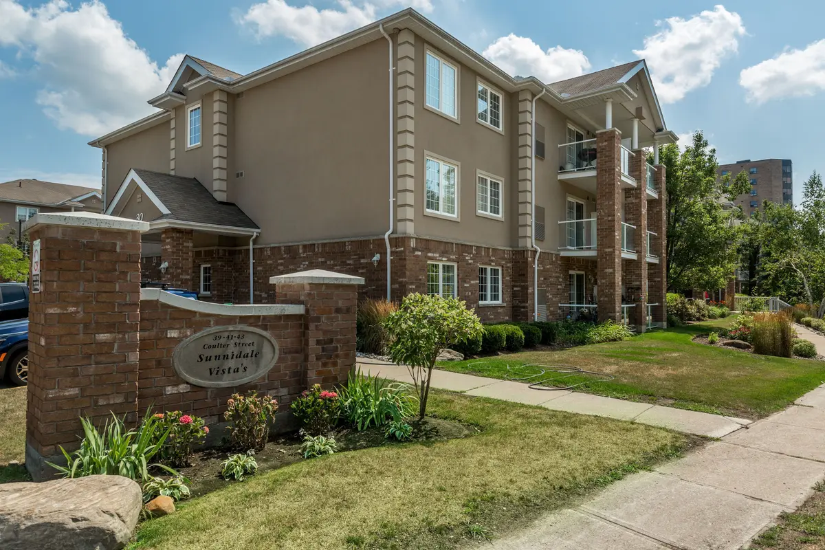 39 Coulter ST #18, Barrie, ON L4N 6L9