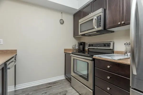 39 Coulter ST #18, Barrie, ON L4N 6L9