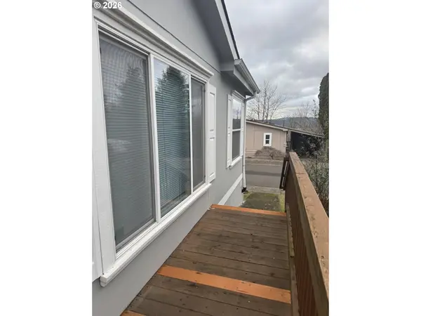 Troutdale, OR 97060,730 SW Sunset WAY SW #77