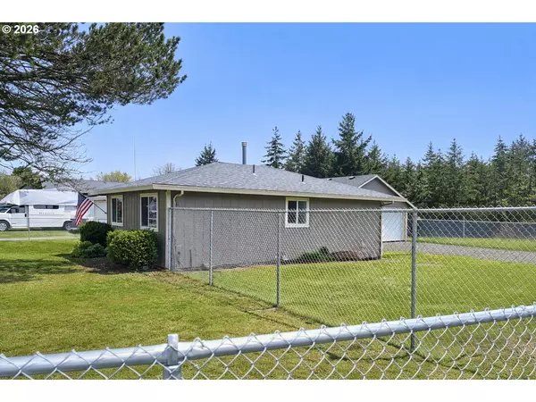 Sheridan, OR 97378,454 NE ELM ST