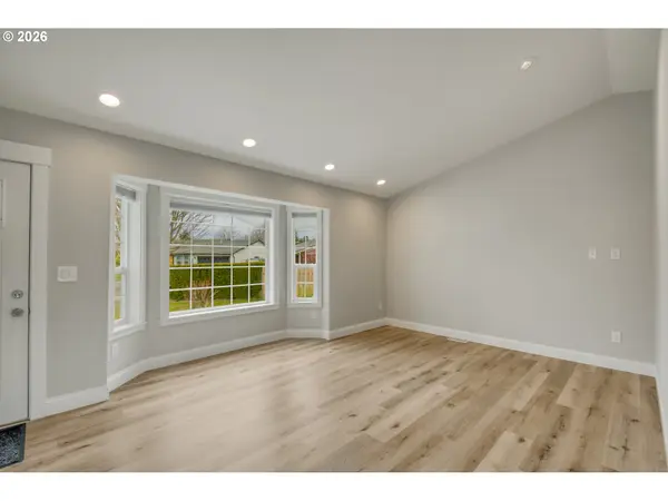 1119 SE 21ST CIR, Troutdale, OR 97060