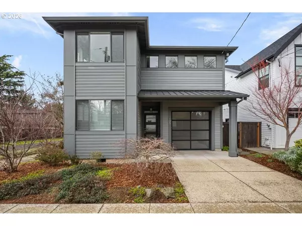 105 NE MORGAN ST, Portland, OR 97211