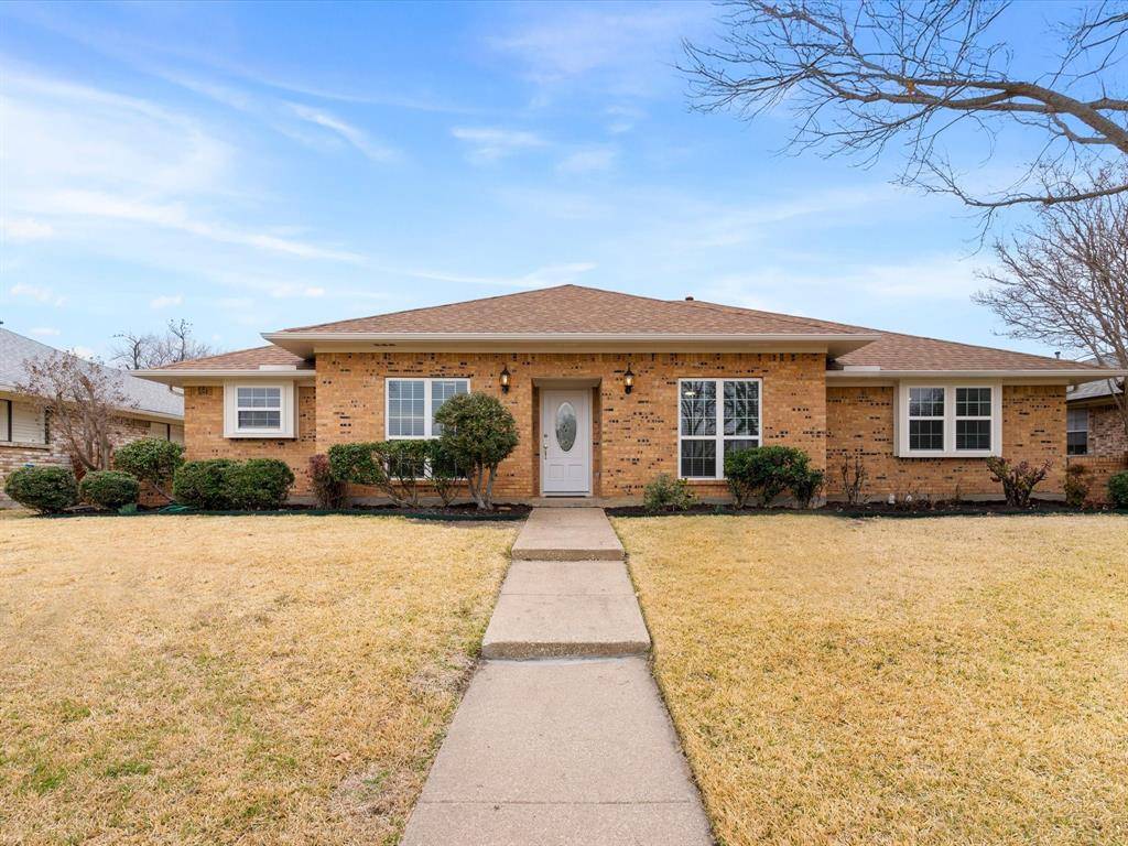 1915 Chesham Drive, Carrollton, TX 75007