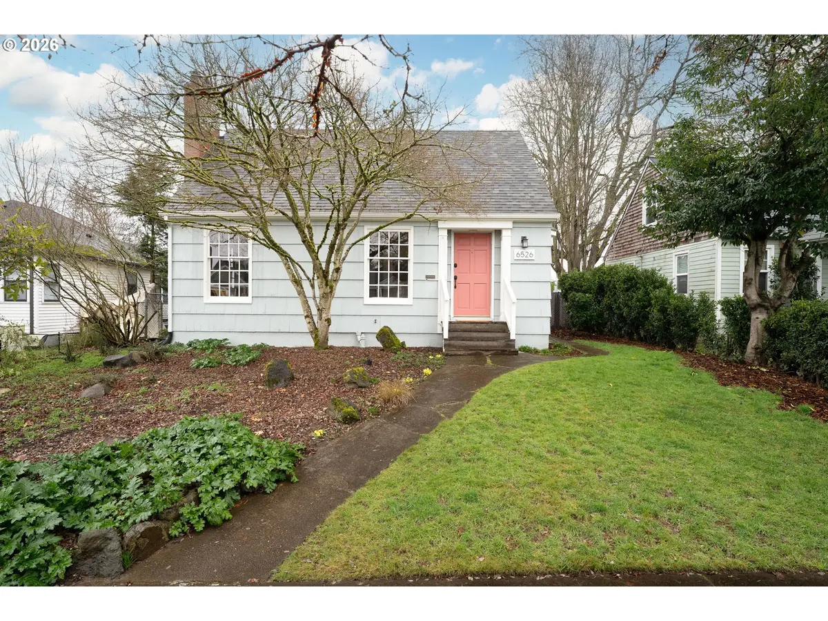6526 NE 24TH AVE, Portland, OR 97211
