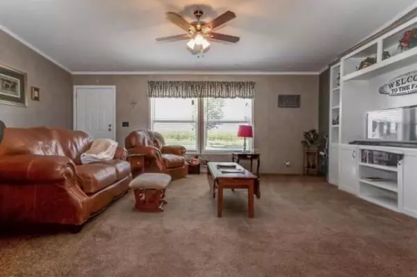 Bynum, TX 76631,764 County Road 3422