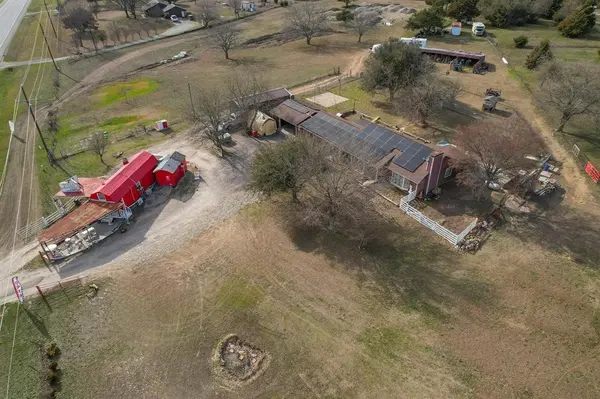 11678 STATE HIGHWAY 121, Trenton, TX 75490