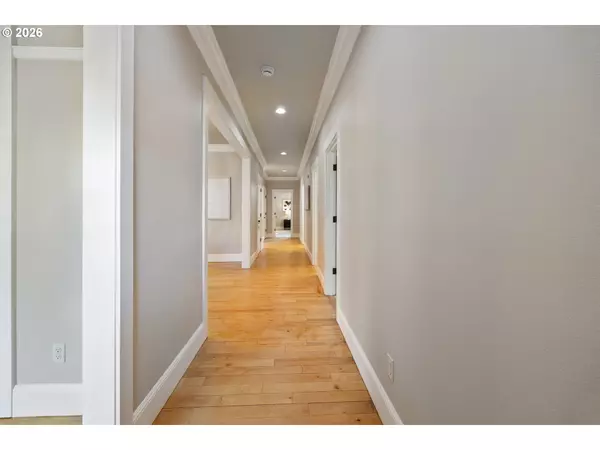 Portland, OR 97212,216 NE TILLAMOOK ST #A