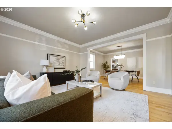 216 NE TILLAMOOK ST #A, Portland, OR 97212