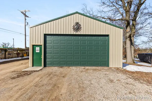 6348 Holton RD, Cedar Creek Twp, MI 49457