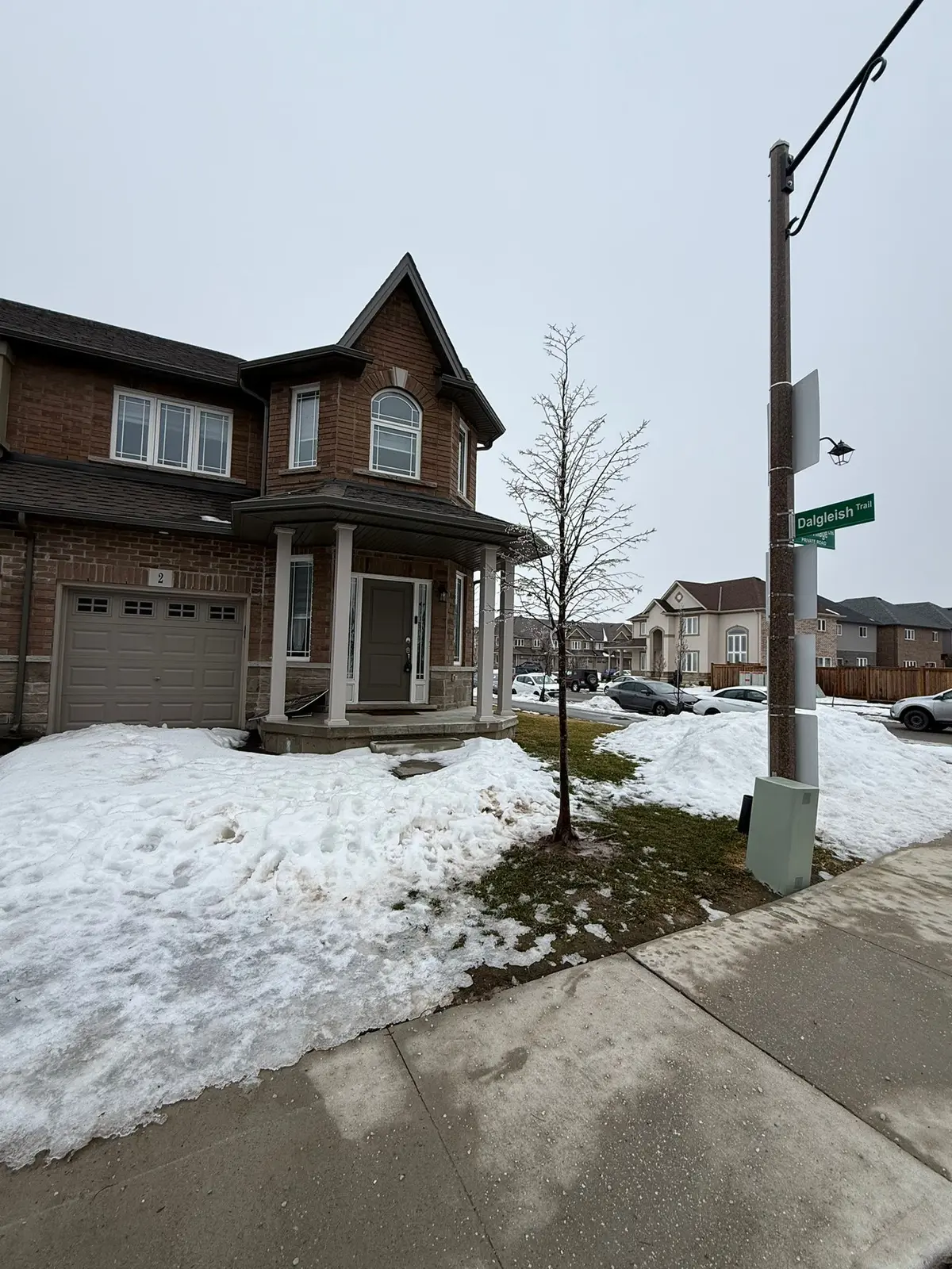 2 Laguna Village CRES, Hamilton, ON L0R 1P0