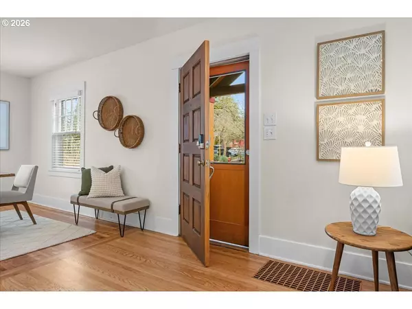 Portland, OR 97215,2309 SE 51ST AVE