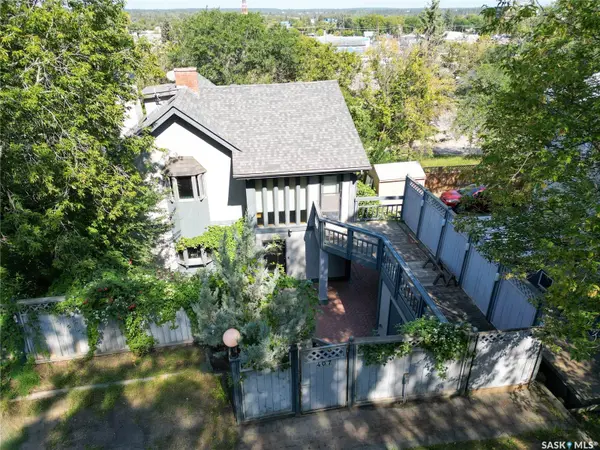 407 18th STREET W, Prince Albert, SK S6V 4A4