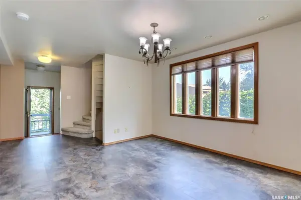 407 18th STREET W, Prince Albert, SK S6V 4A4