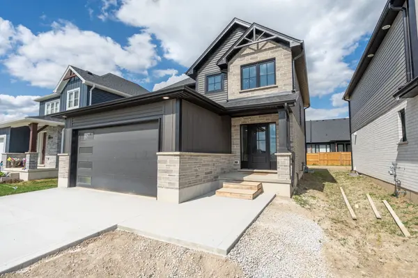 5 Doerr CT, North Middlesex, ON N0M 1A0