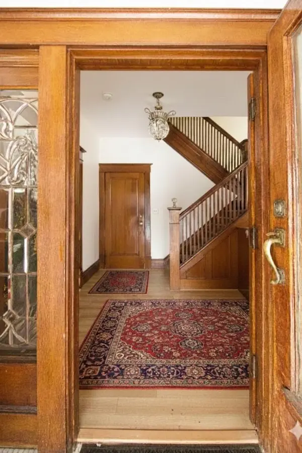 22 BLAKE ST #3, Hamilton, ON L8M 2S5