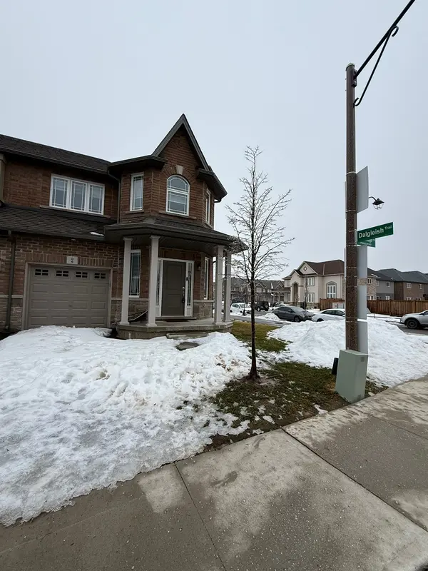 2 Laguna Village CRES, Hamilton, ON L0R 1P0