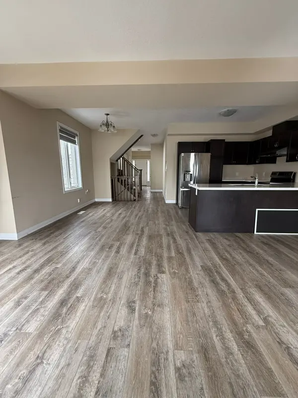 2 Laguna Village CRES, Hamilton, ON L0R 1P0