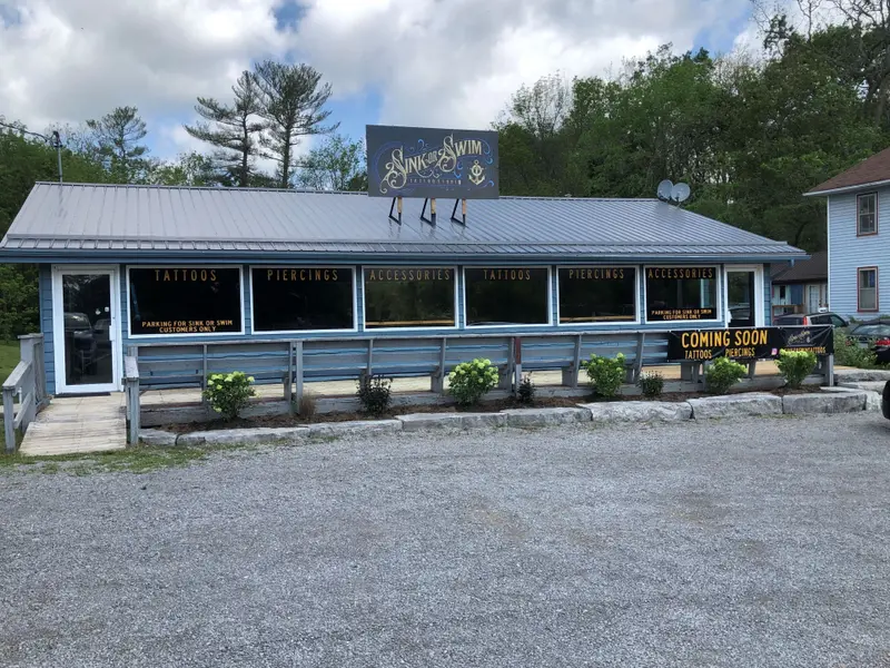 1919 Lakehurst RD, Trent Lakes, ON K0L 1J0