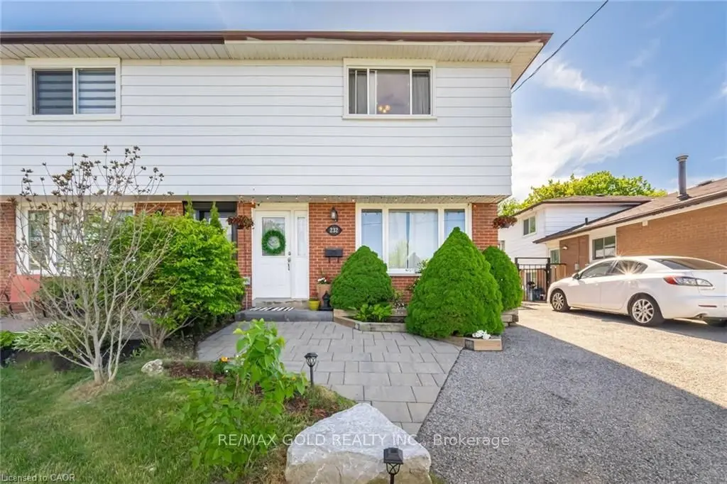 232 Durham ST, Oshawa, ON L1J 5R3