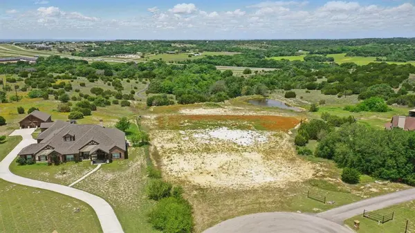833 N Savage Creek Lane, Weatherford, TX 76087