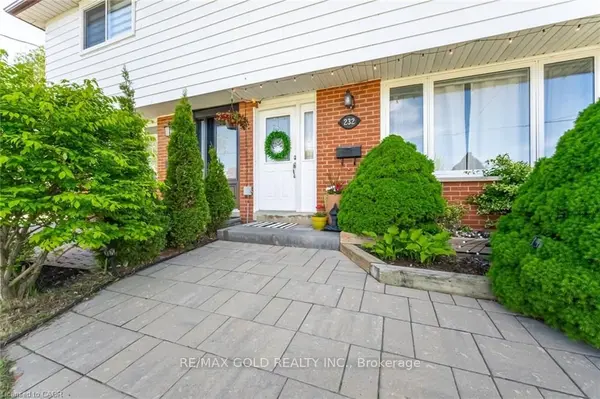 232 Durham ST, Oshawa, ON L1J 5R3