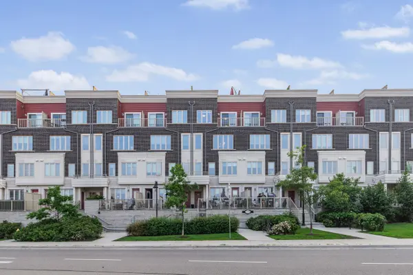 100 Long Branch AVE #27, Toronto W06, ON M8W 1N6