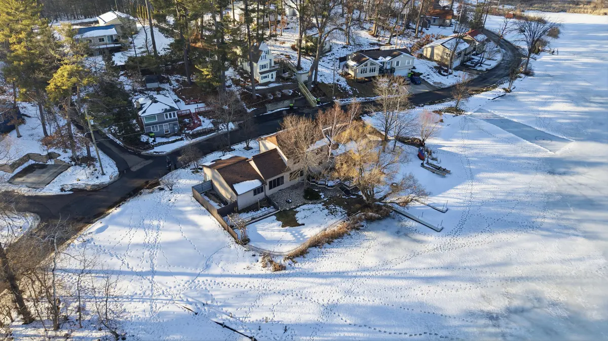 360 W Baldwin Lake DR, Greenville, MI 48838