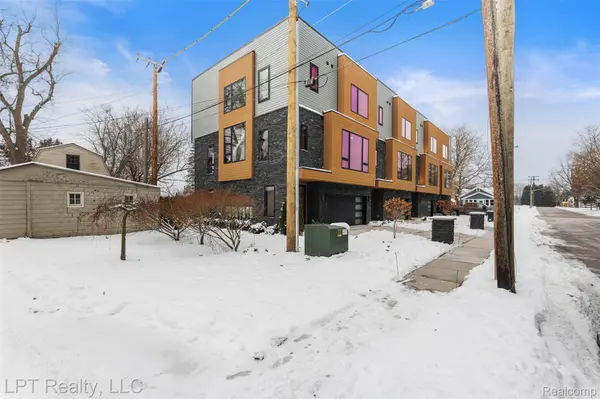 525 Walnut ST, Brighton, MI 48116