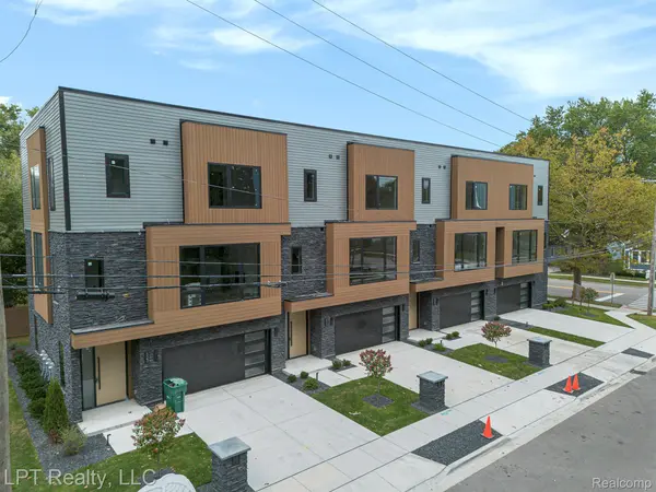 523 Walnut ST, Brighton, MI 48116