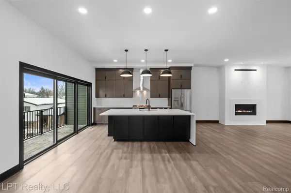 523 Walnut ST, Brighton, MI 48116