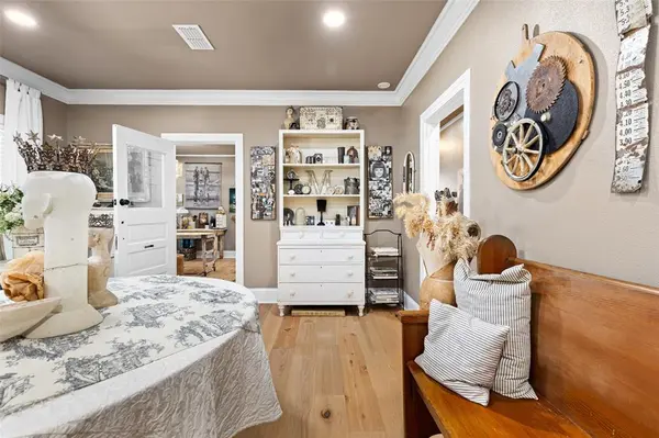 918 N Montgomery Street, Gilmer, TX 75644