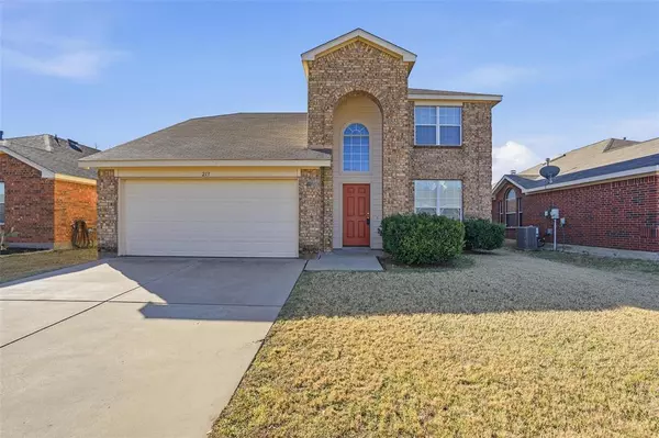 213 Beechgrove Terrace, Fort Worth, TX 76140