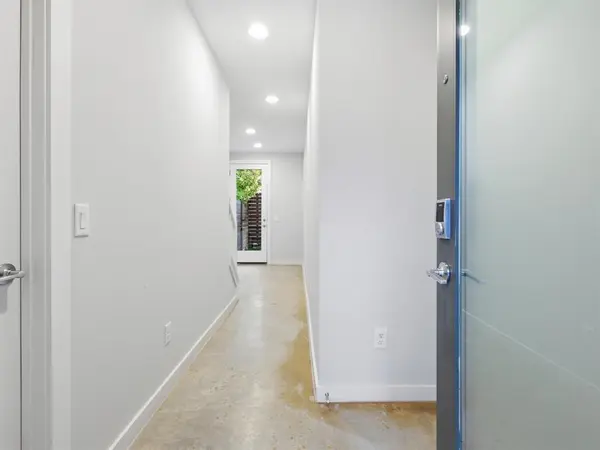 9084 Corsair Place, Dallas, TX 75218