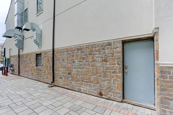 600 Parliament ST, Toronto C08, ON M4X 1R2