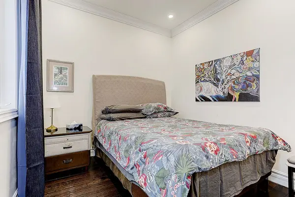 600 Parliament ST, Toronto C08, ON M4X 1R2