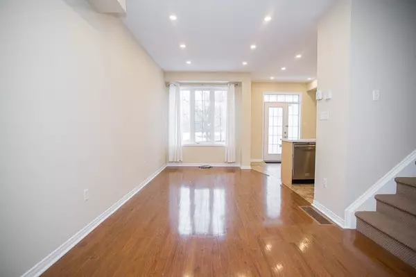 Brantford, ON N3T 0G7,21 Diana AVE #43