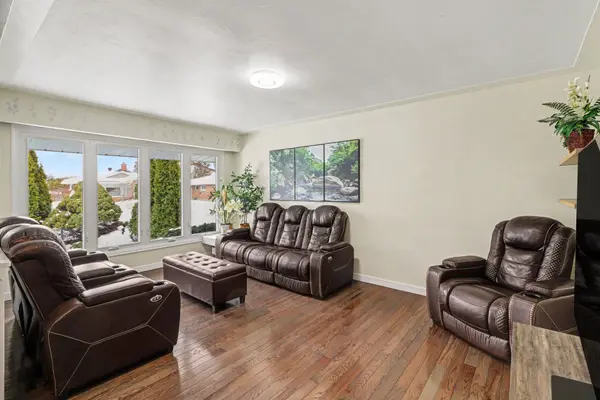 788 Dickens AVE, Elmvale Acres And Area, ON K1G 2X8