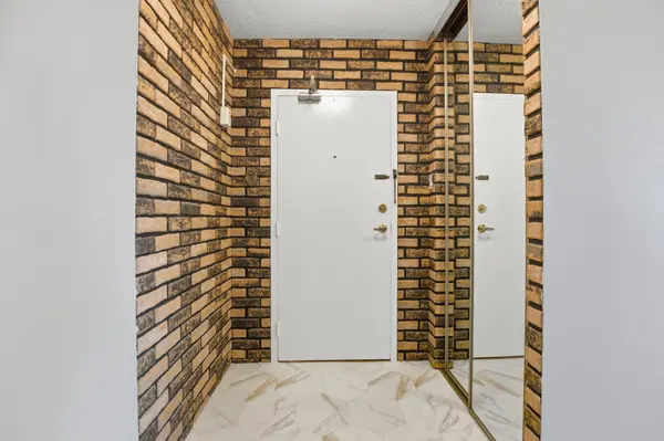 1968 Main ST W #1103, Hamilton, ON L8S 1J7