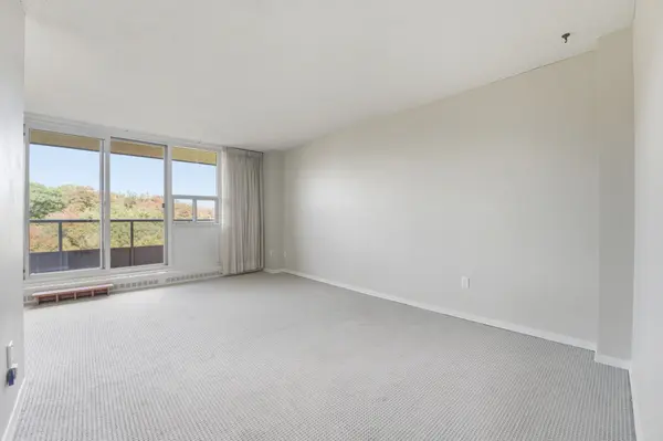 1968 Main ST W #1103, Hamilton, ON L8S 1J7