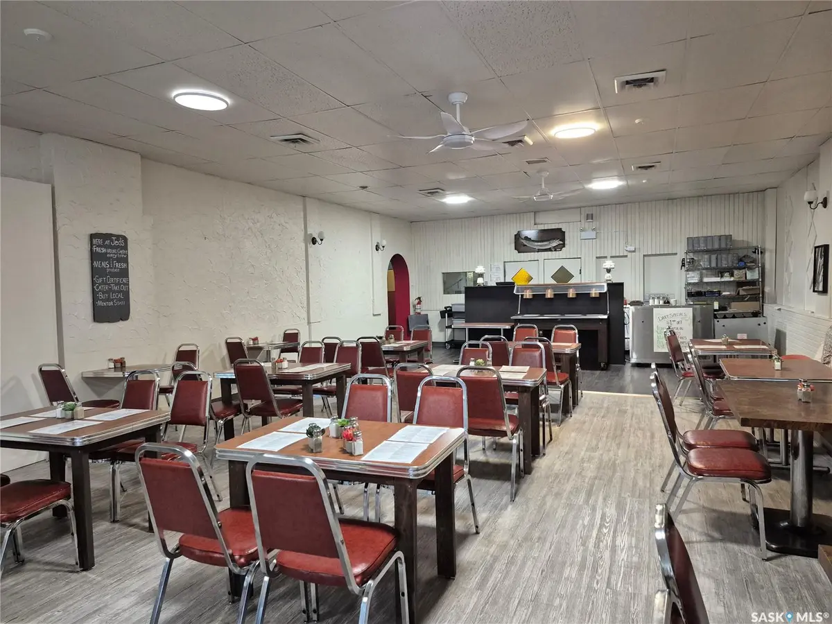 302 Main STREET, Melville, SK S0A 2P0