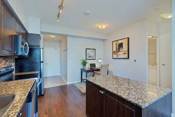 209 Fort York BLVD #755, Toronto C01, ON M5V 4A1