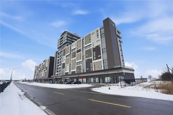 550 North Service RD #905, Grimsby, ON L3M 0H9