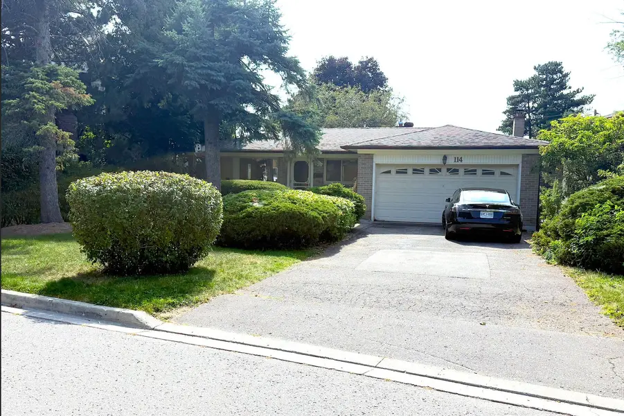 114 Babcombe DR, Markham, ON L3T 1N1